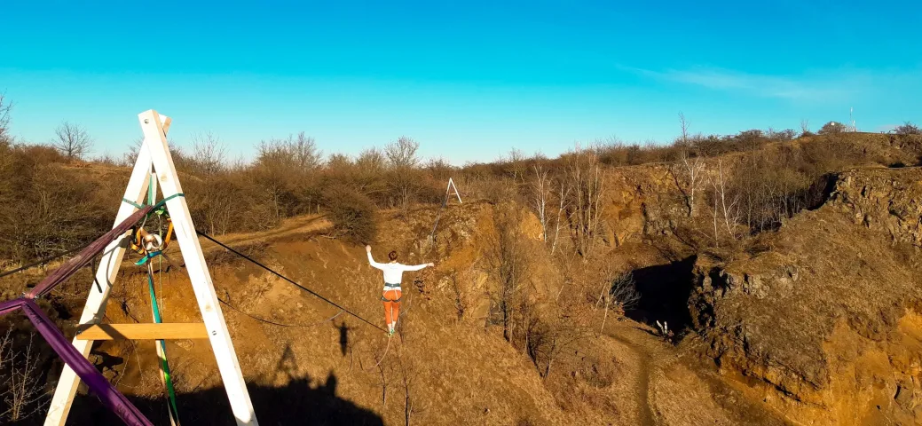 Až uvidíš ty spansety, tak se posereš!