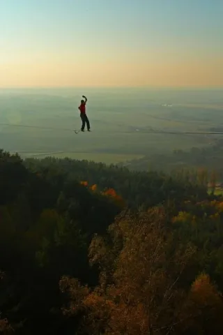 Mládí vpřed!
