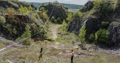 140 Z leva Z prava