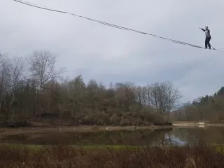 Permanentní plechový pinďour