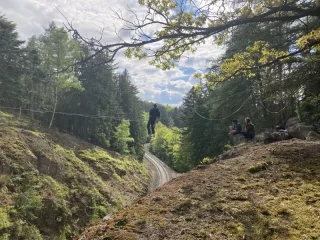 Zamávej strojvedoucímu